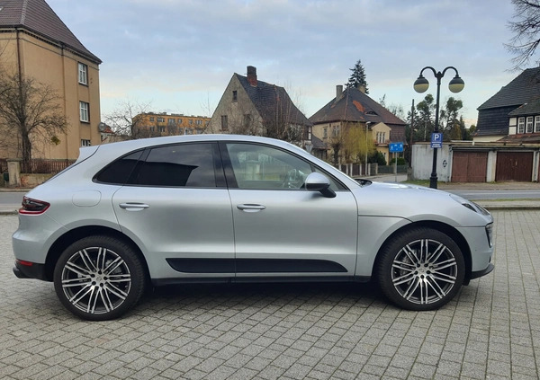 Porsche Macan cena 175000 przebieg: 99000, rok produkcji 2016 z Poznań małe 301